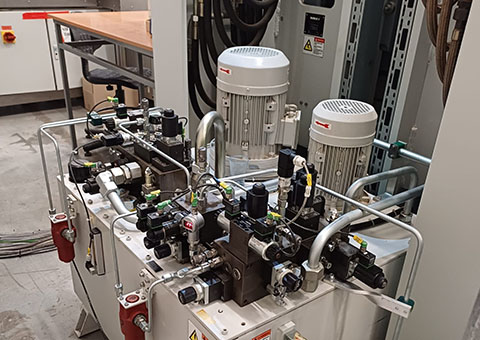 obsługa okresowa zasilacza hydraulicznego laminatora Szczecin